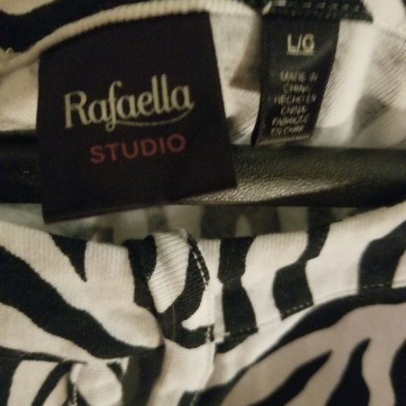 Rafaella Top size large - Picture 5 of 7